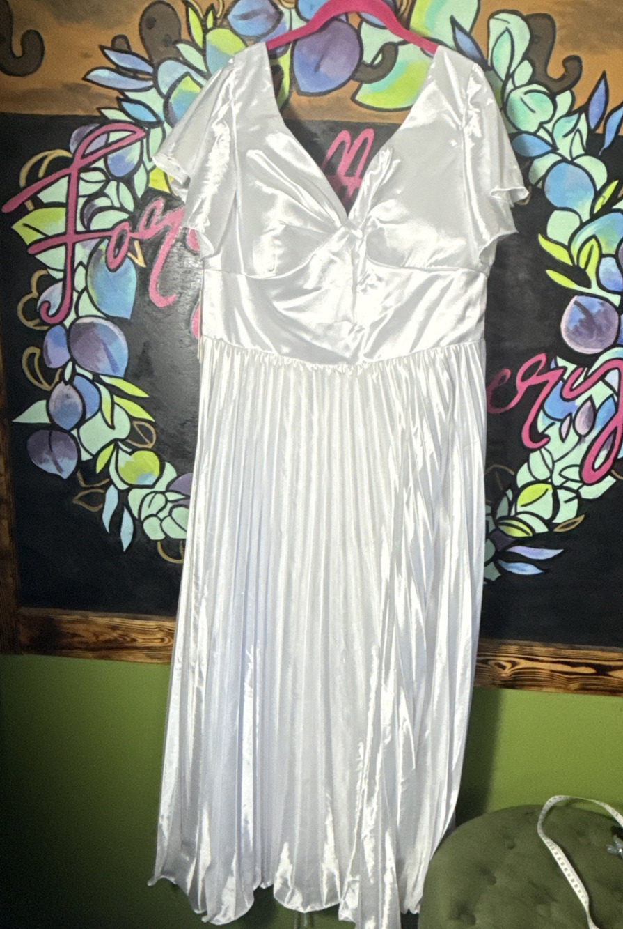 Formal Pleated Wedding Dress Gown Size 22, White